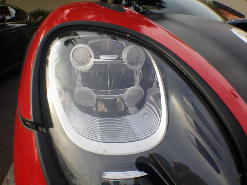 Illustration for article titled Two Porsche 918 Spyders Are In Arizona Right Now